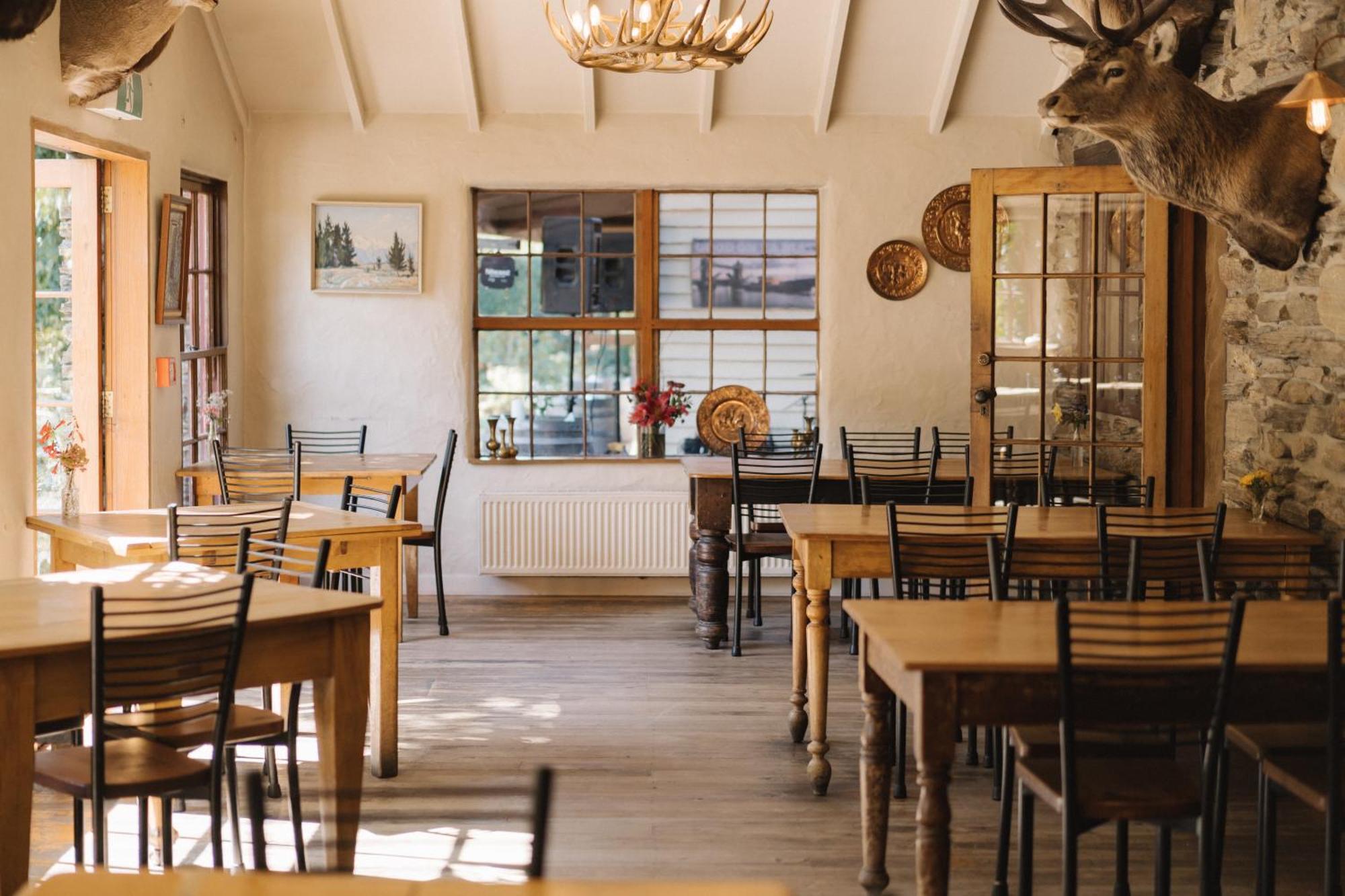 Cardrona Hotel Exterior photo