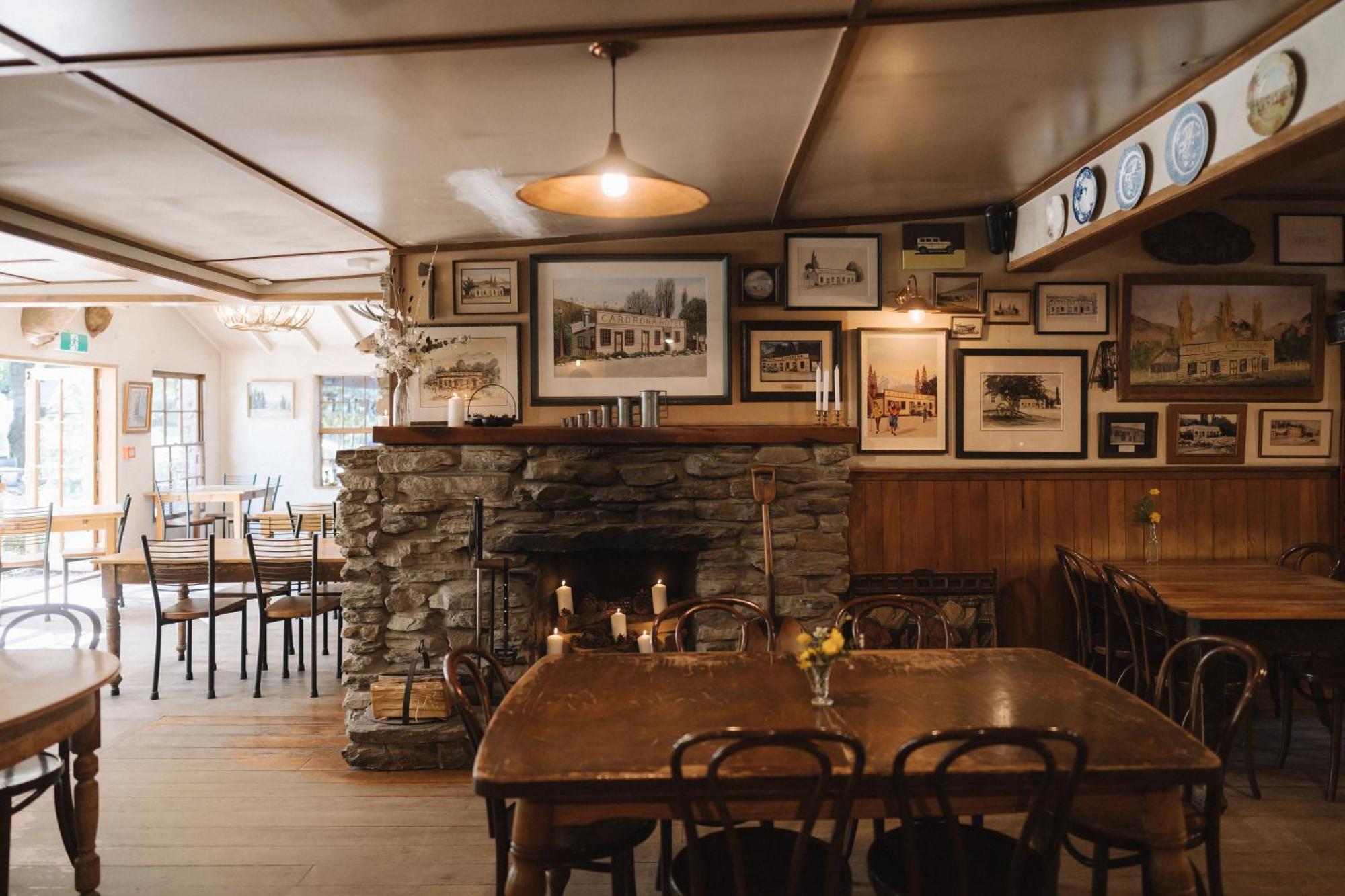 Cardrona Hotel Exterior photo