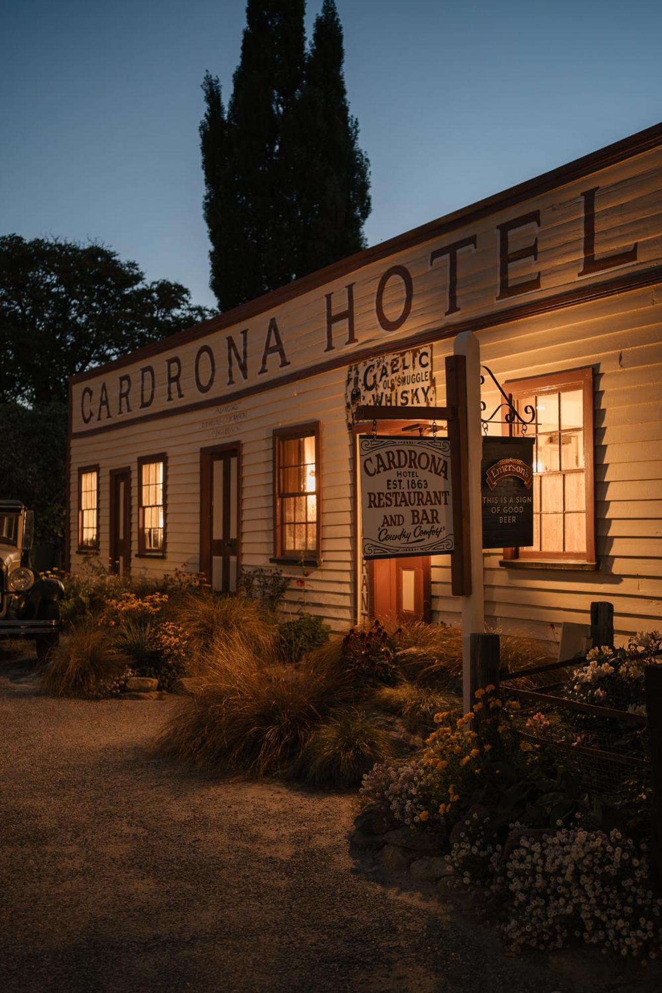 Cardrona Hotel Exterior photo